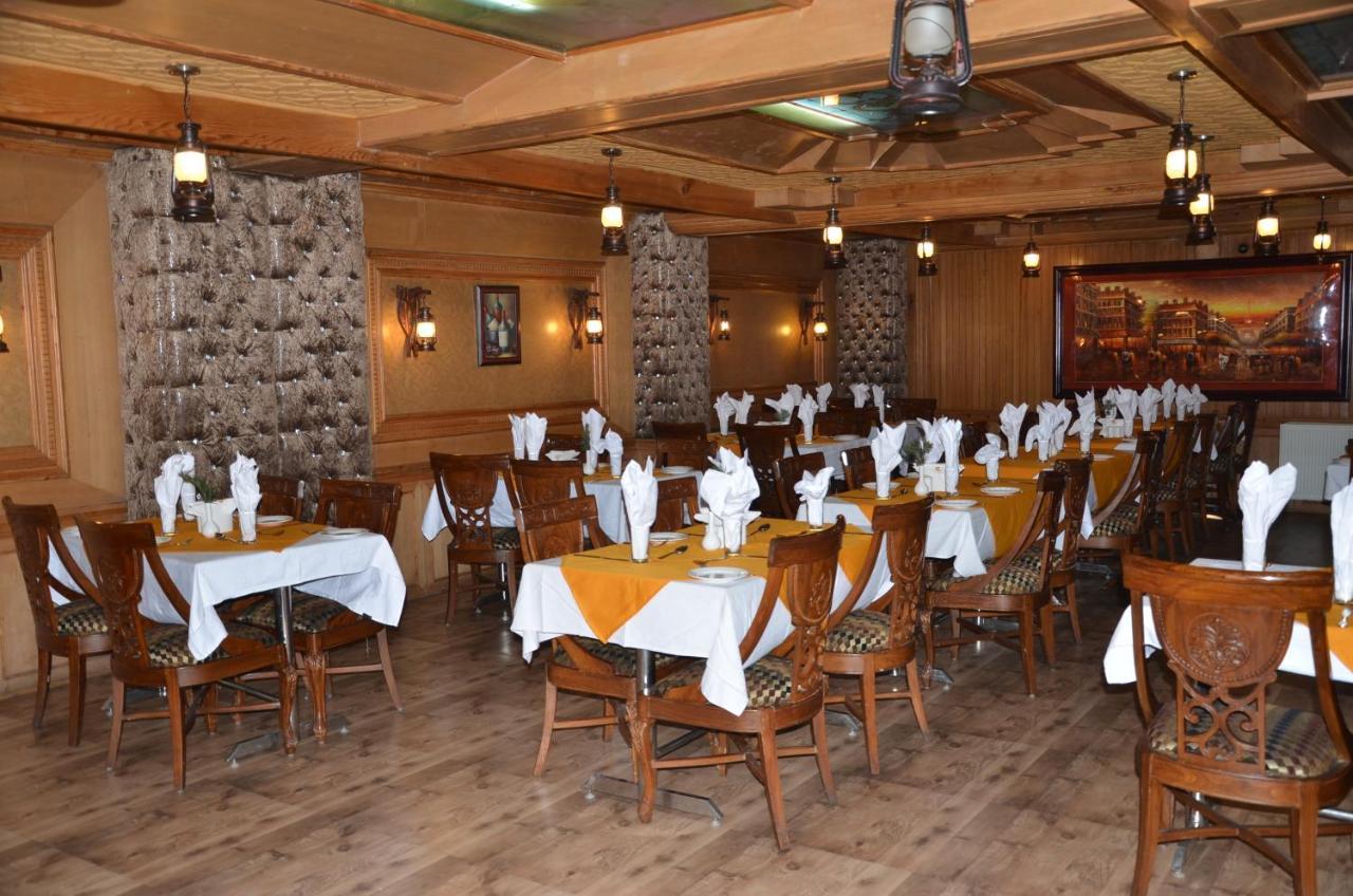 Hotel Hilltop Gulmarg JAMMU AND KASHMIR Bagian luar foto